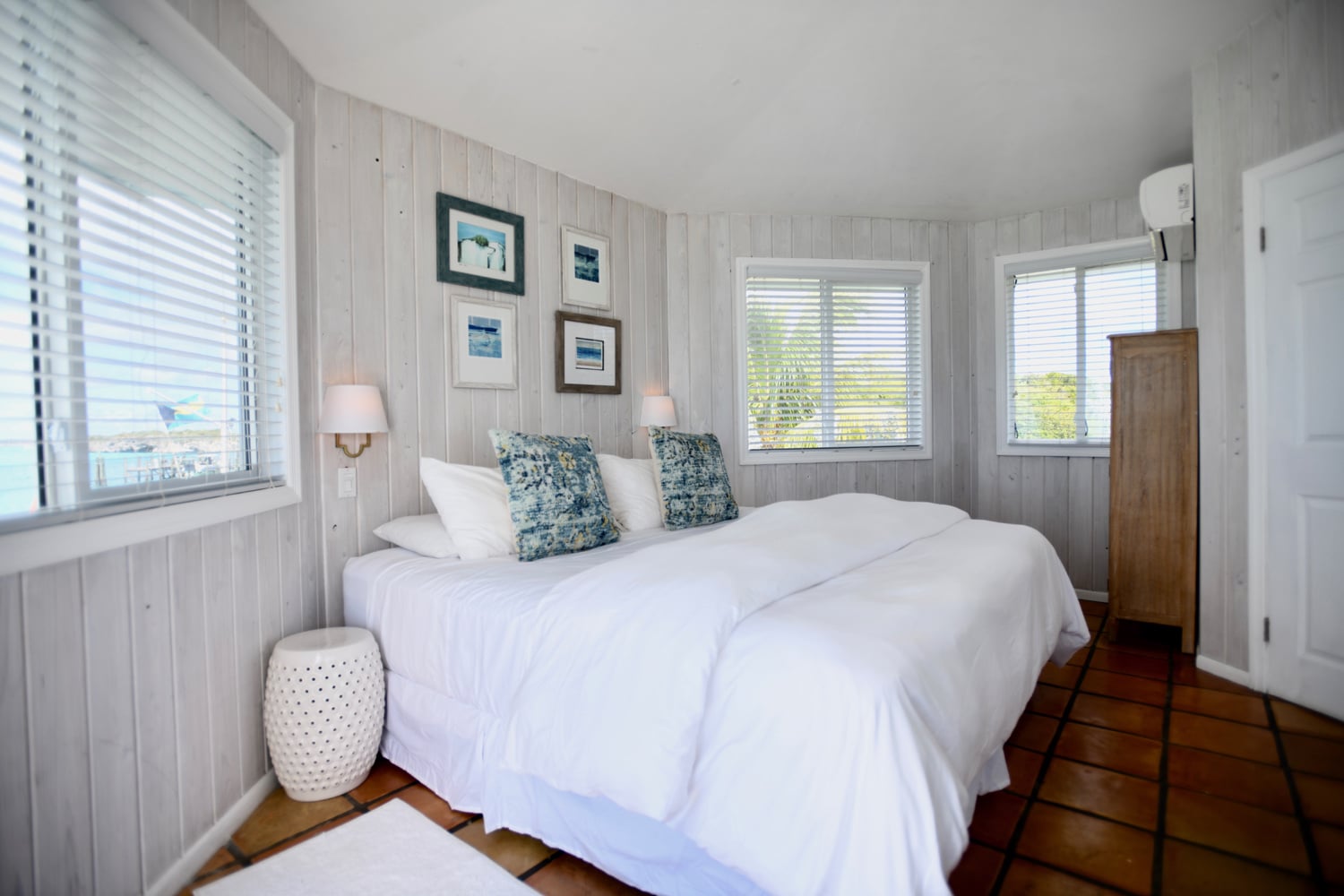 Waterfront Suites Vacation Rentals Staniel Cay