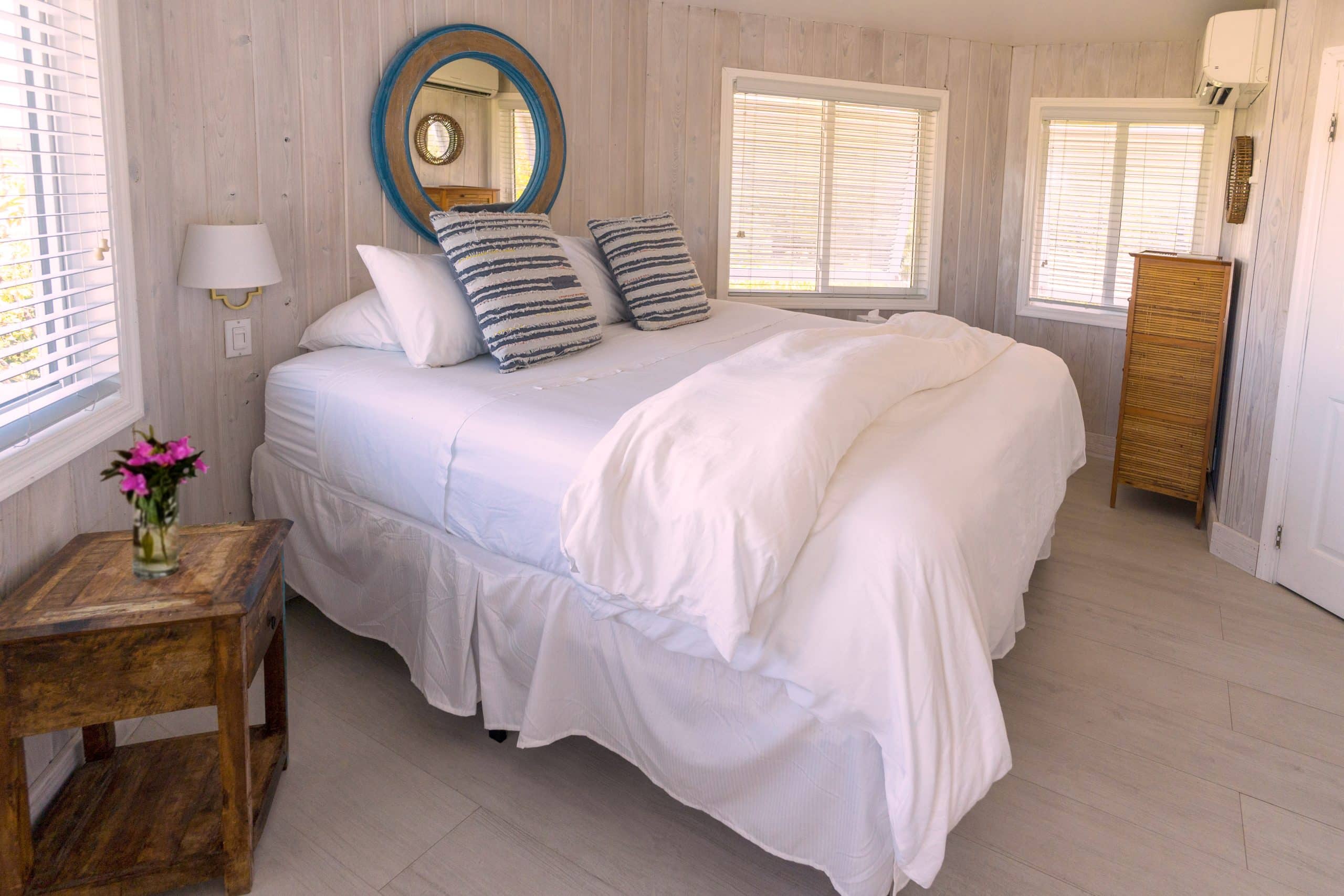 Staniel Cay Yacht Club Bedroom Vacation Rental
